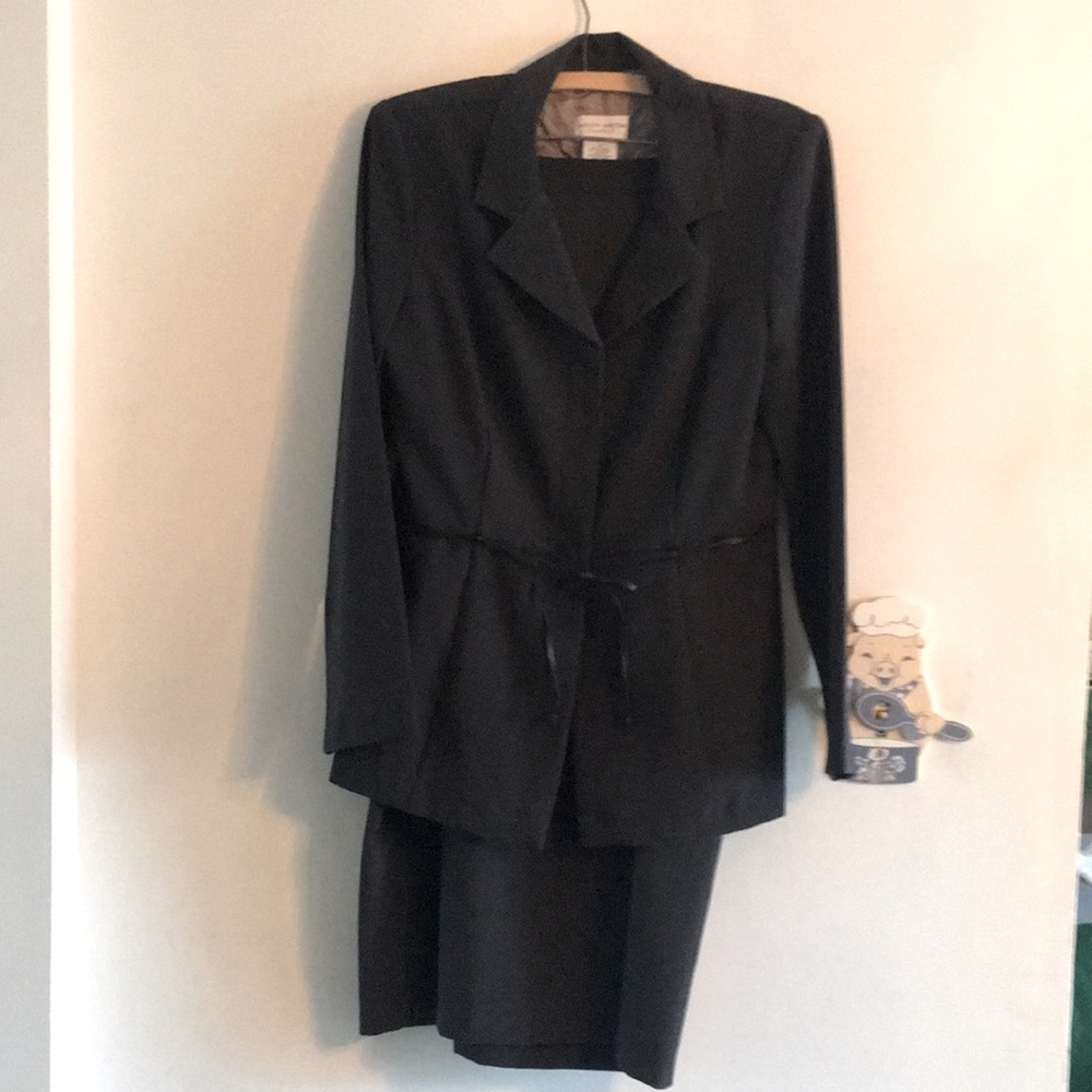 Jaclyn Smith  lightweight Pencil skirt suit size 12